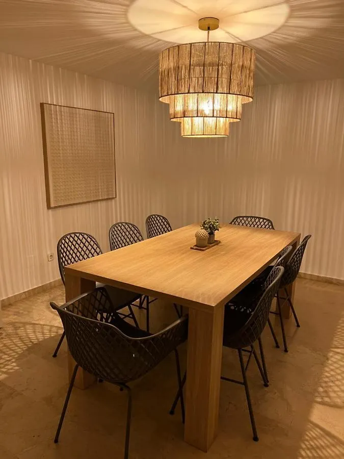 Impeccable Large Apartment With Immense Terrace And Private Garden Overlooking The Mountain, Featuring 2 Bedrooms And Sleeping Up To 4 Guests Located 100 Meters From Plaza Maestranza Marbella Espanha