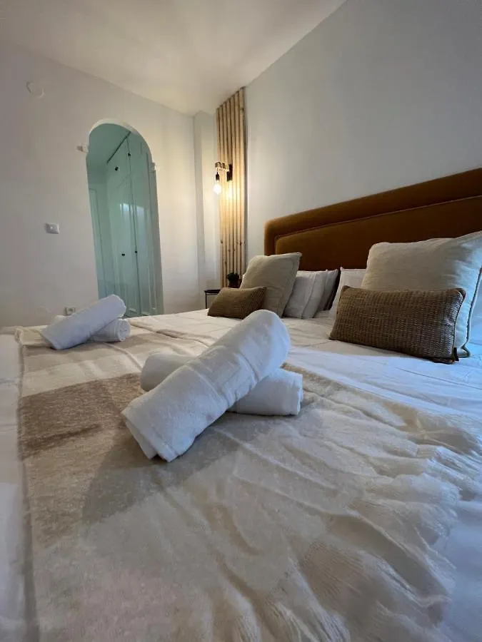 Mountain Vista Terrace Apartment Marbella Spain